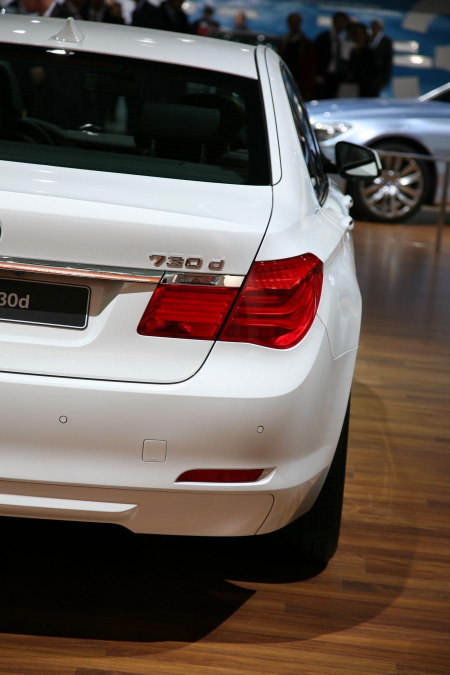  BMW 7-Series 2009 года  (фото 111 из 167)